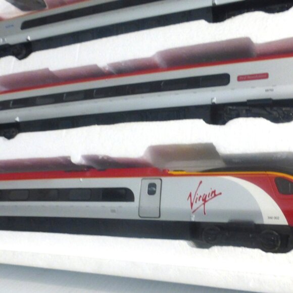 NOS 1978 Dapol Virgin Train Pendolino EMU 00 Electric MODEL TRAIN Tilting Action - Picture 4 of 16
